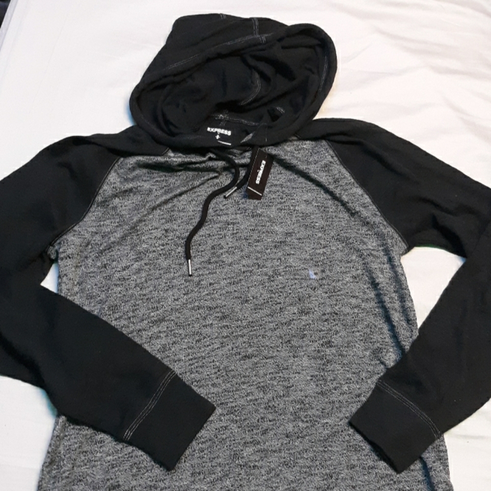 Light Sweatshirt with Hood